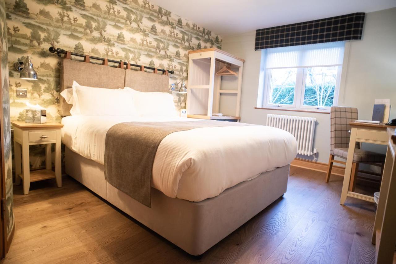 Cromwell Arms Country Pub With Rooms Romsey Exterior foto