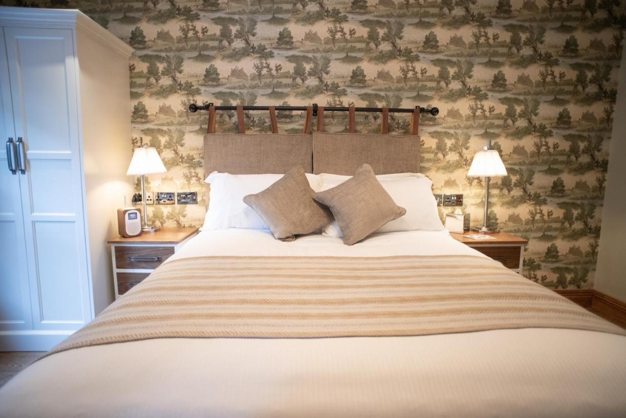 Cromwell Arms Country Pub With Rooms Romsey Exterior foto